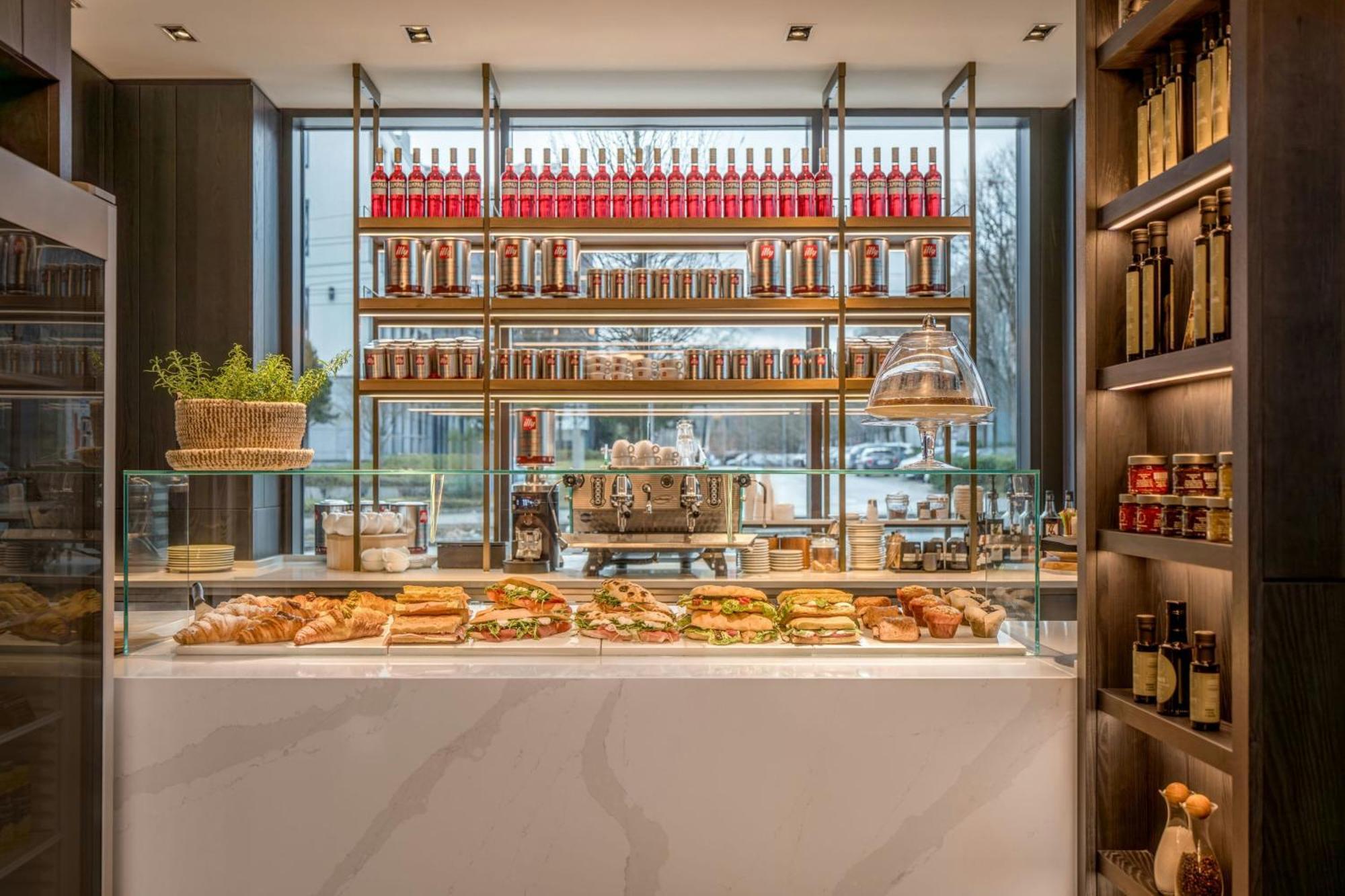 Munich Marriott Hotel City West Exterior photo