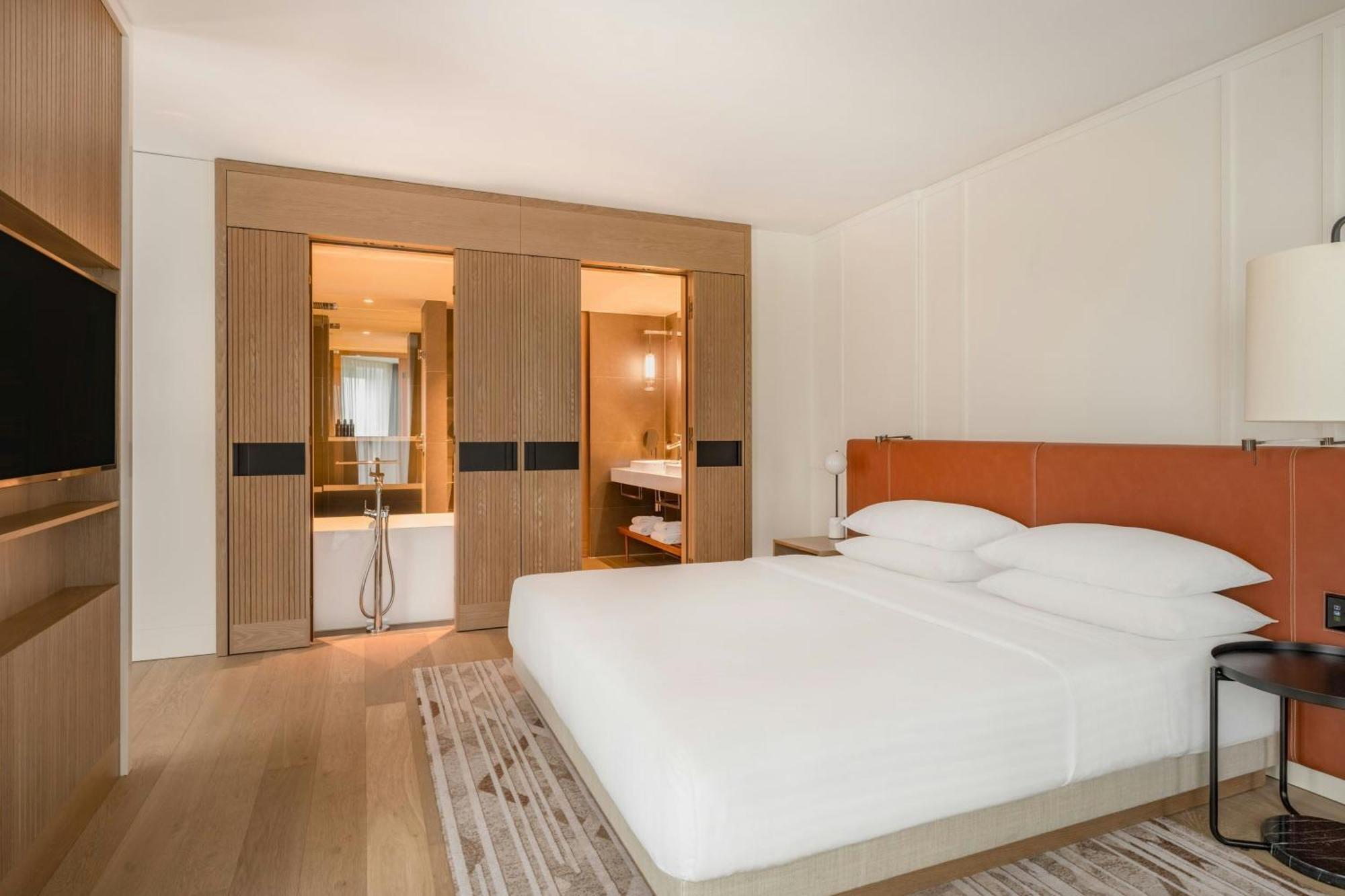 Munich Marriott Hotel City West Exterior photo